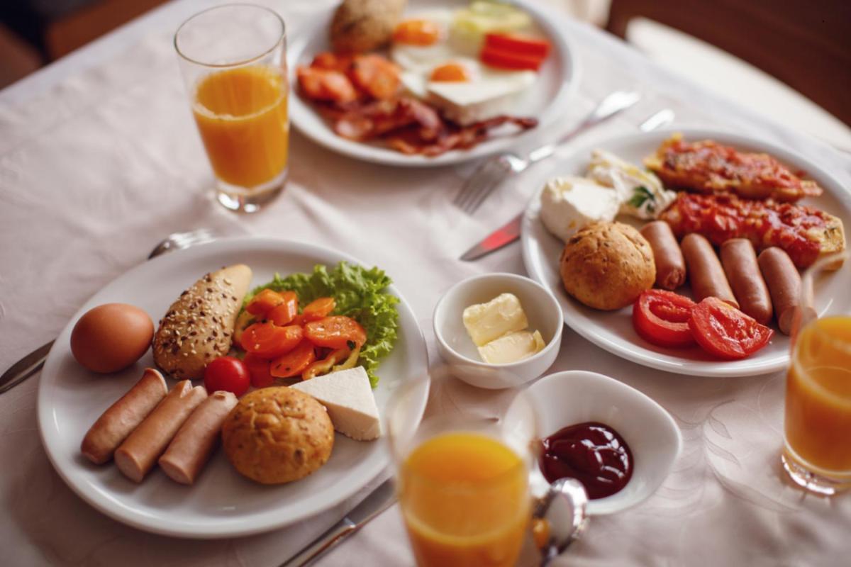 Vinum Hotel Кишкьорьош Екстериор снимка