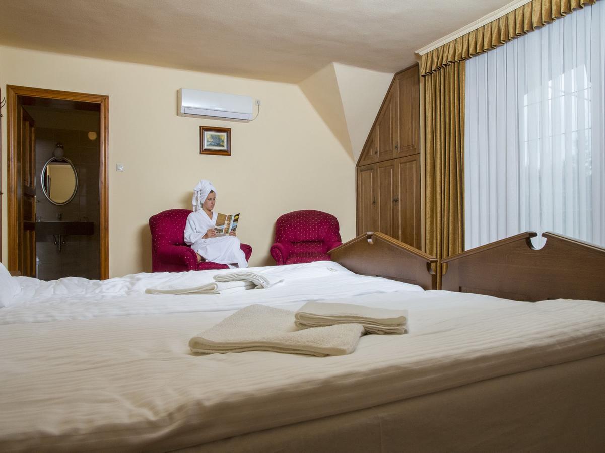 Vinum Hotel Кишкьорьош Стая снимка